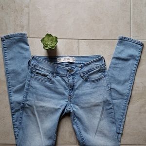 Hollister Super Skinny Jeans
